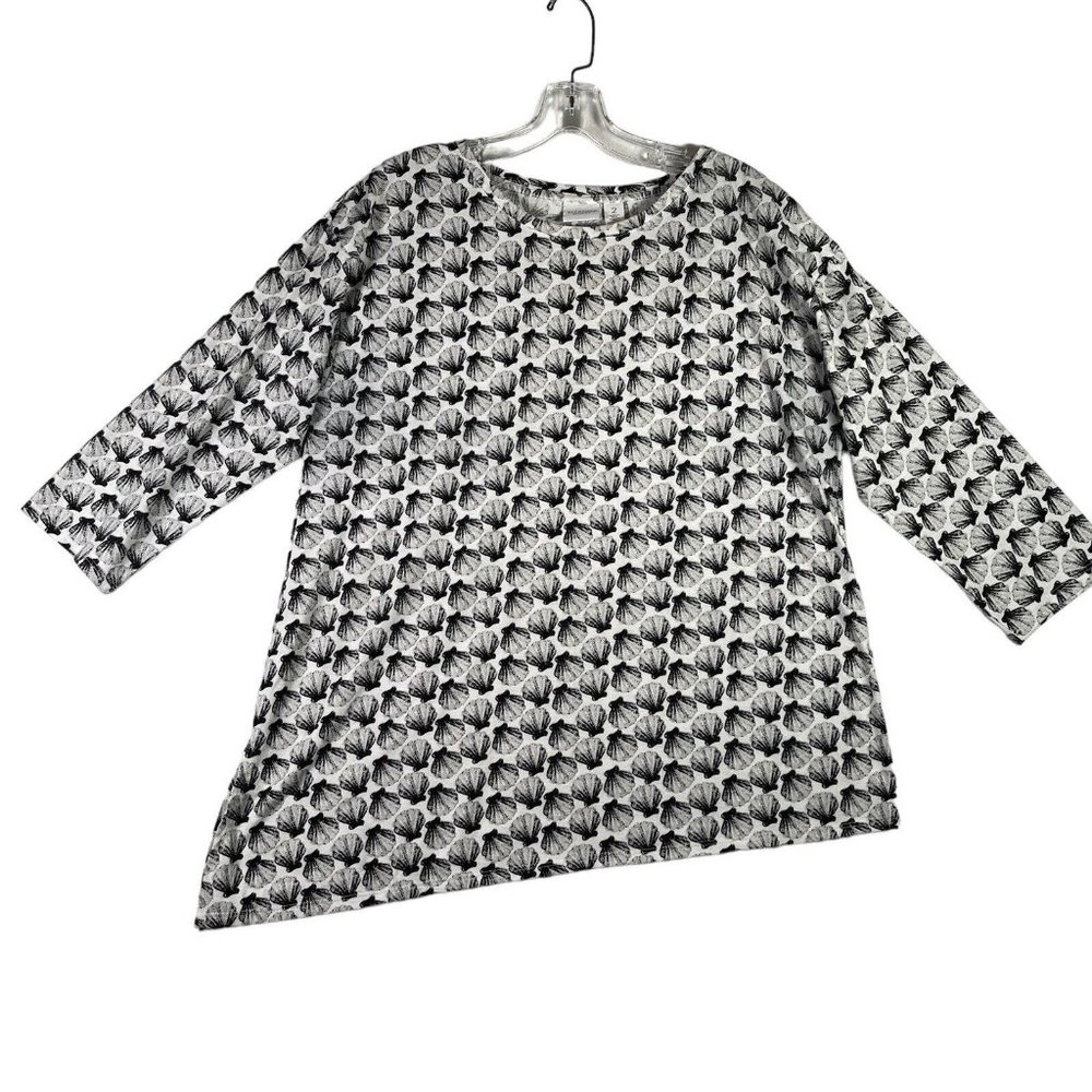 Weekend By Chicos Asymmetrical Tunic Top Size 2 / L Black White Seashell Print